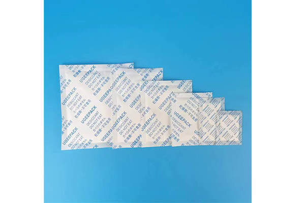 Desiccant for polytetrafluoroethylene (PTFE) lamps