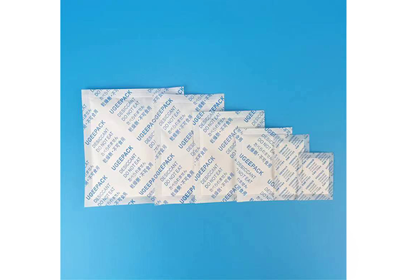 Desiccant for polytetrafluoroethylene (PTFE) lamps